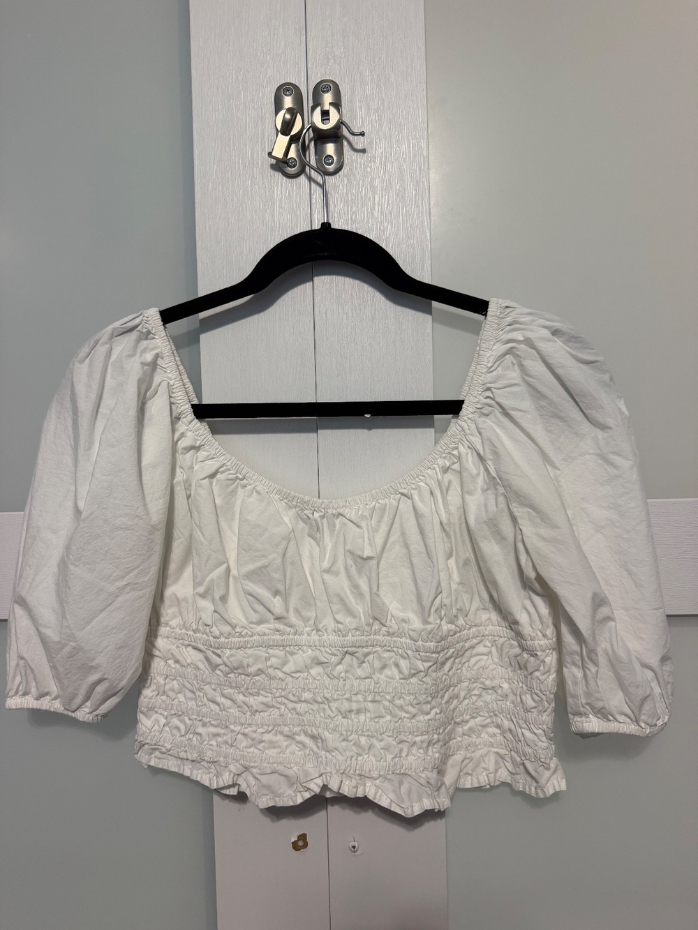 American Eagle White Smocked Puff Sleeve Crop Top